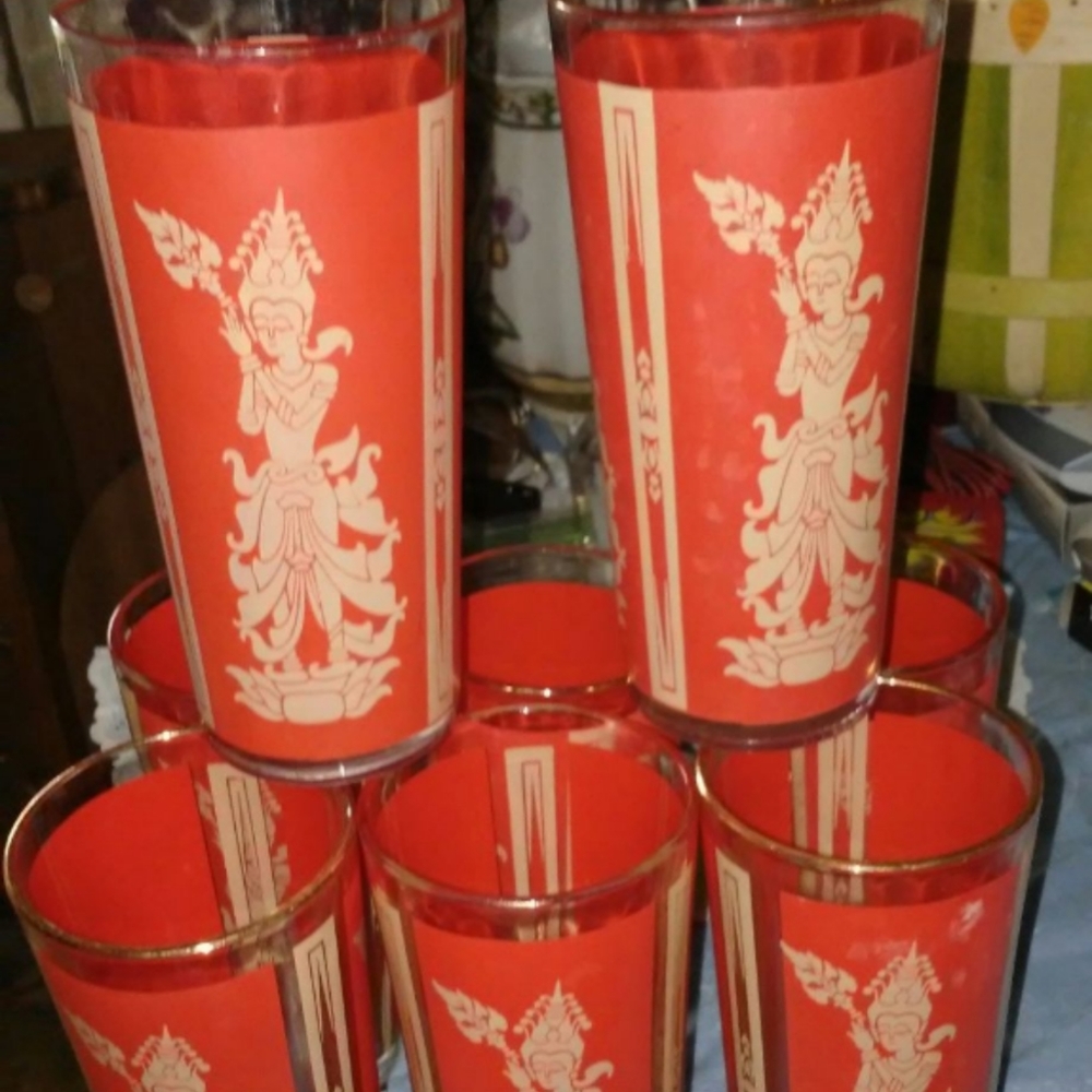 VINTAGE THAI MANDALAY HI-BALLS SET OF 8 & 2 SM.HI-BALLS/ JUICE GLASSES. TOTAL 10